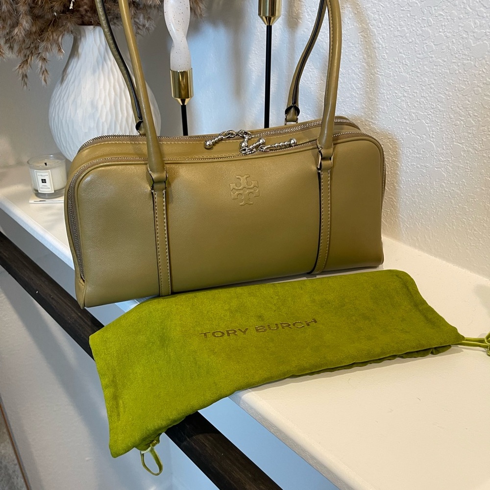 New with the tag Tory Burch Khaki Leather Shoulder Bag